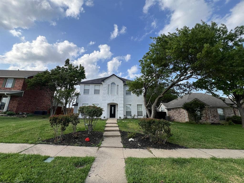 3 BR in Carrollton