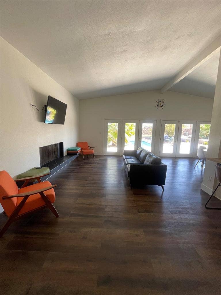5 BR in Las Vegas