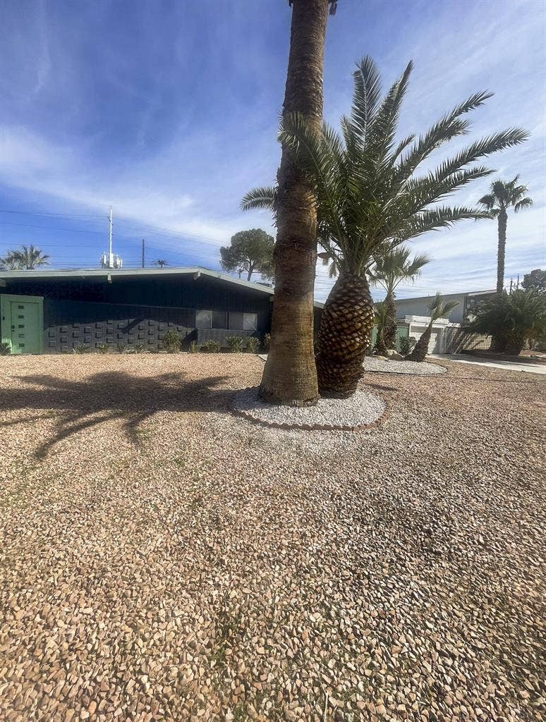 5 BR in Las Vegas