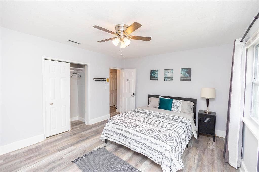 7 BR in Tampa