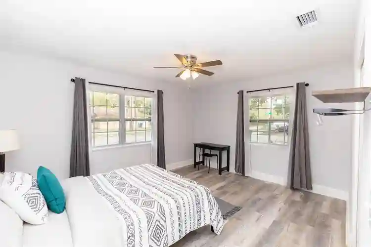 7 BR in Tampa