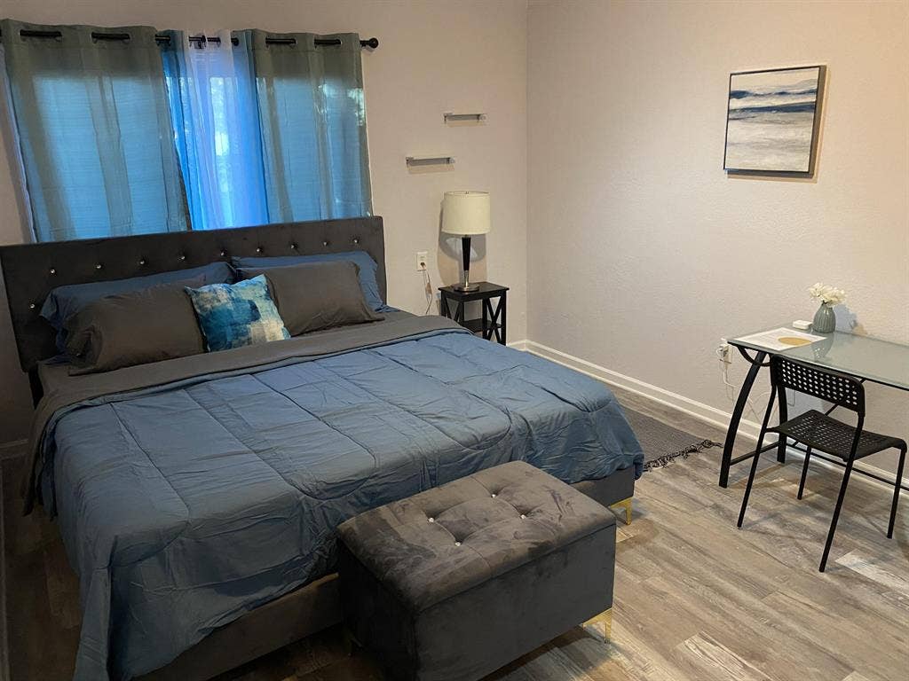 7 BR in Tampa