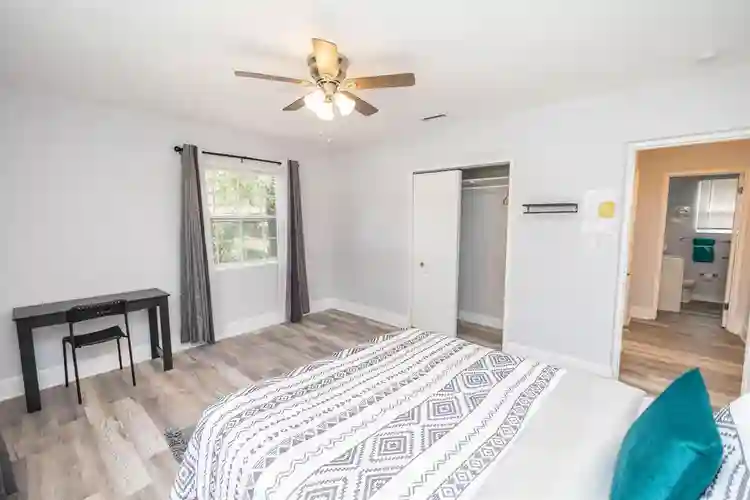 7 BR in Tampa
