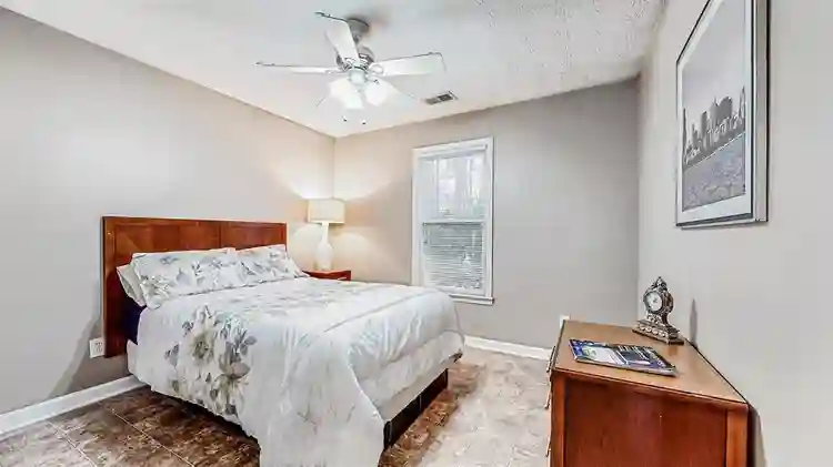 4 BR in Stone Mountain