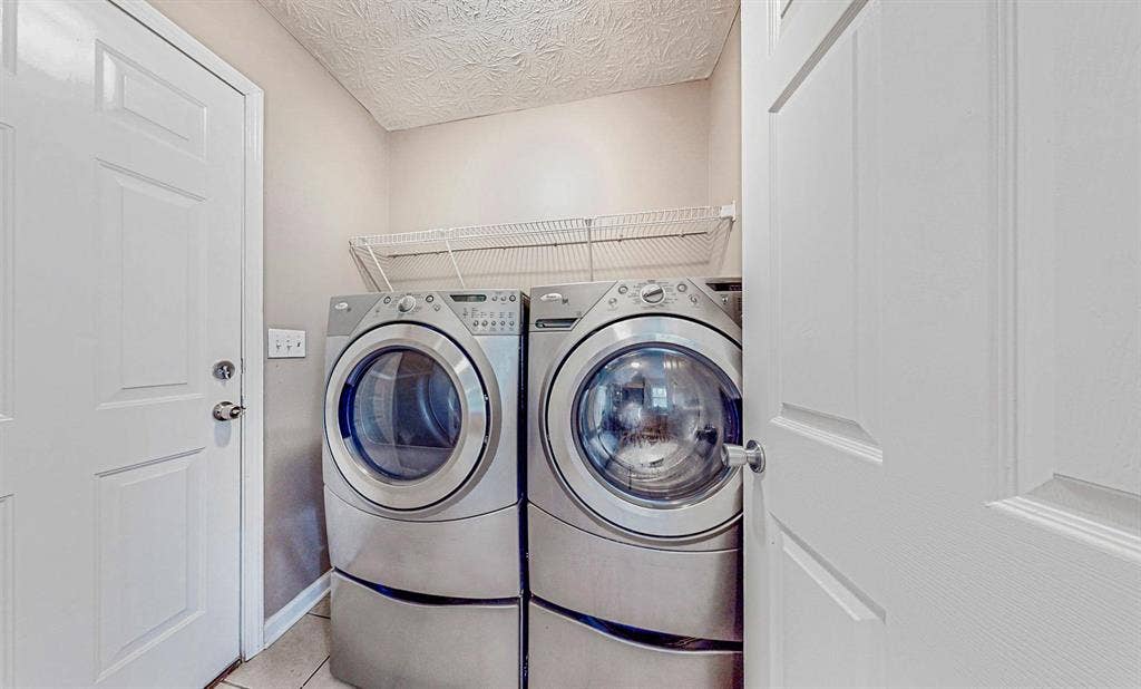 4 BR in Stone Mountain