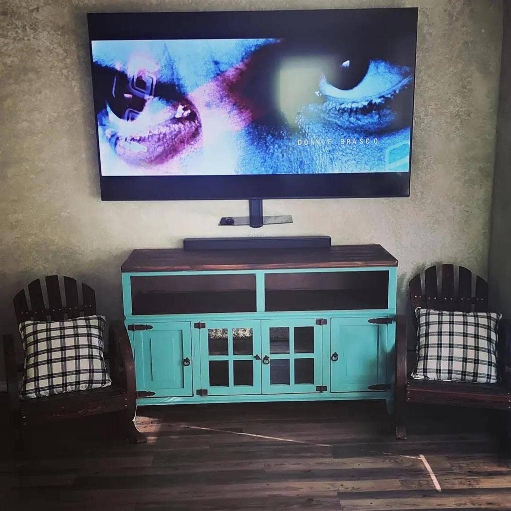 6 BR in Converse