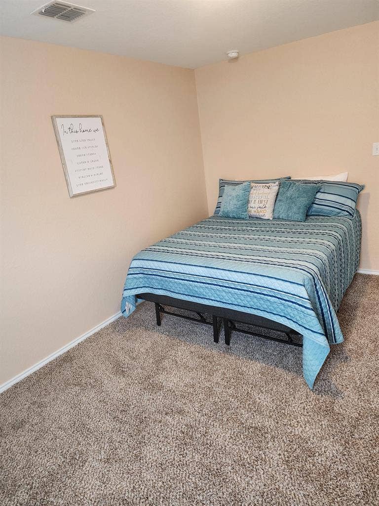 6 BR in Converse