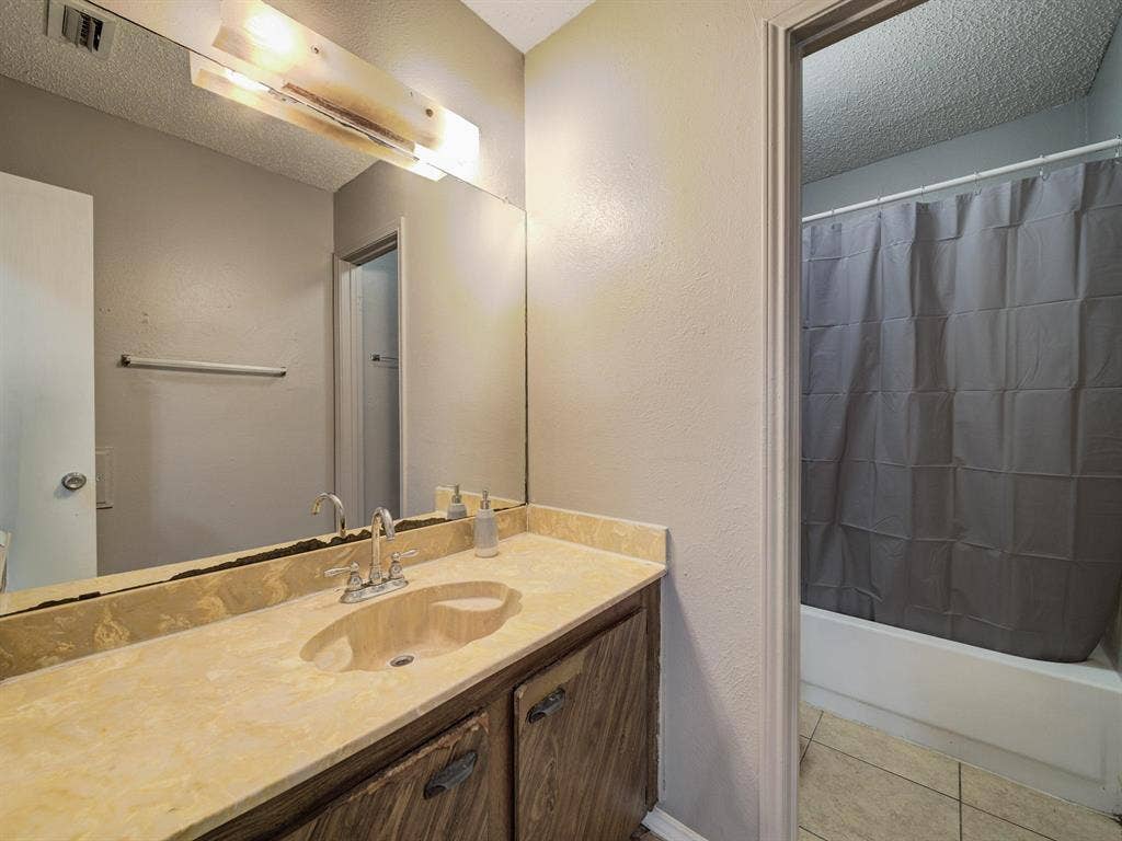 7 BR in Dallas