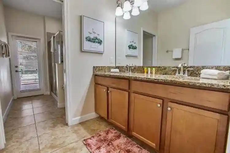 3 BR in Four Corners