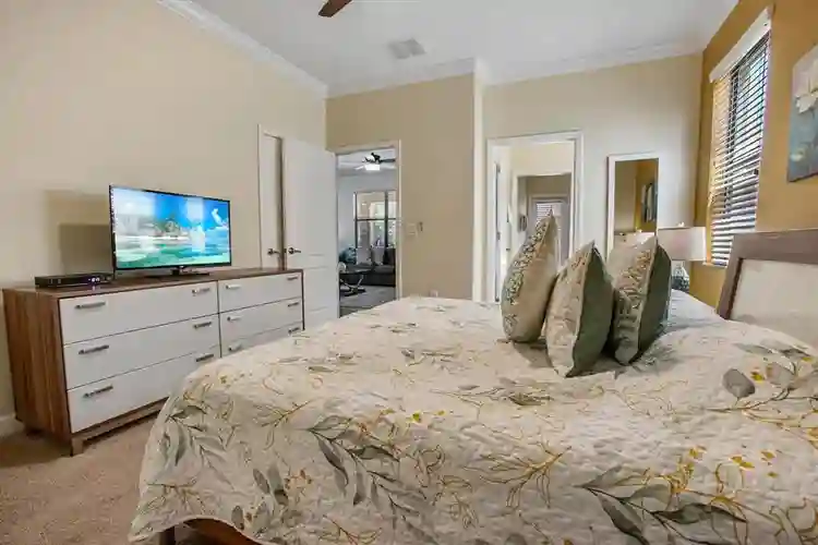 3 BR in Four Corners