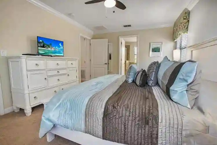 3 BR in Four Corners