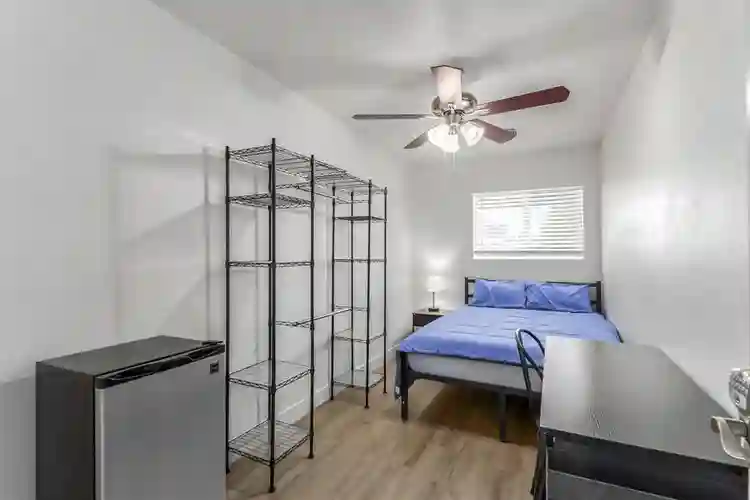 8 BR in Phoenix