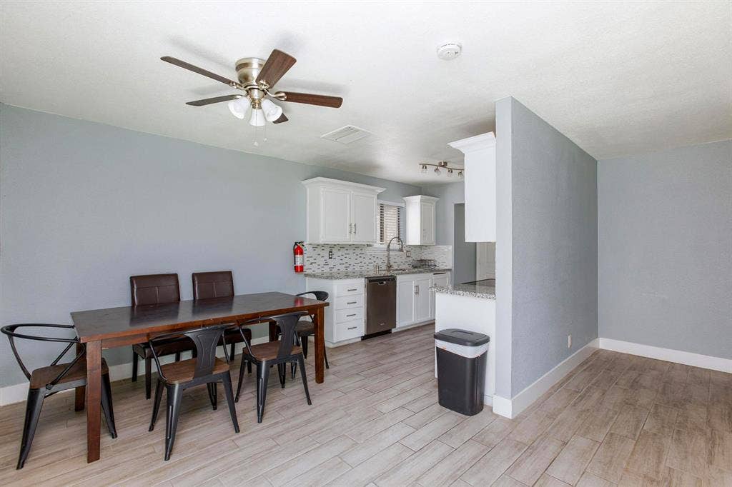 3 BR in Henderson