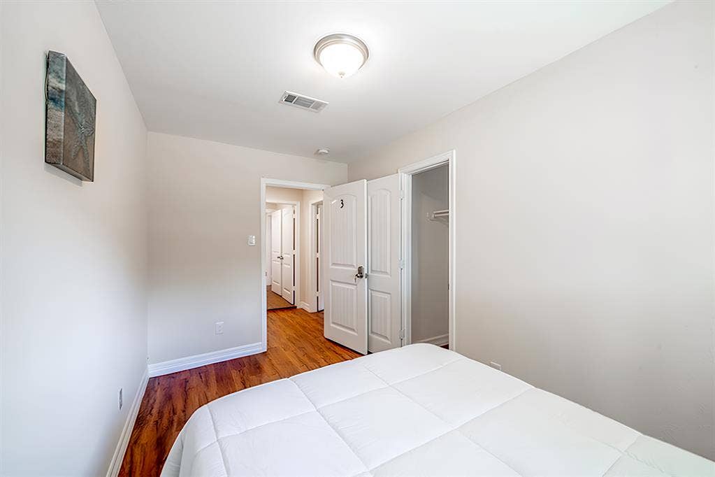 7 BR in Houston