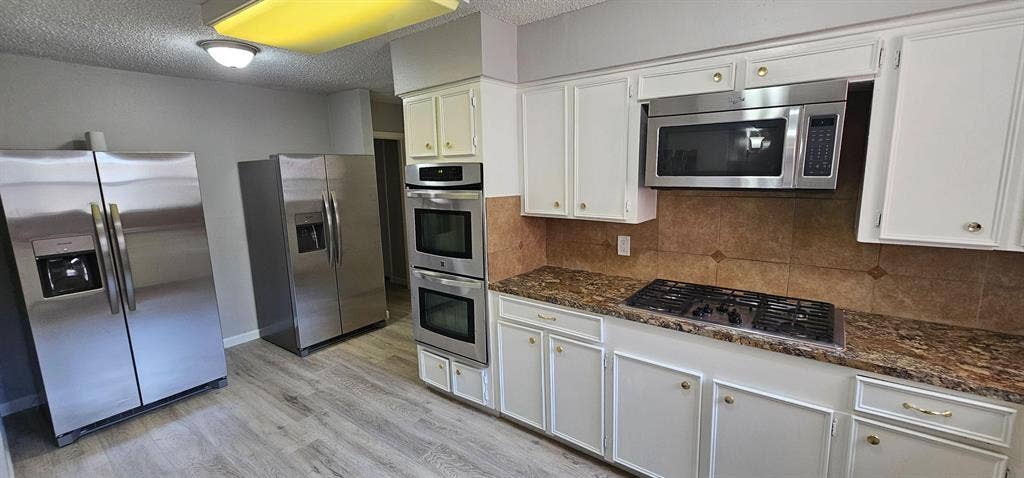9 BR in Houston