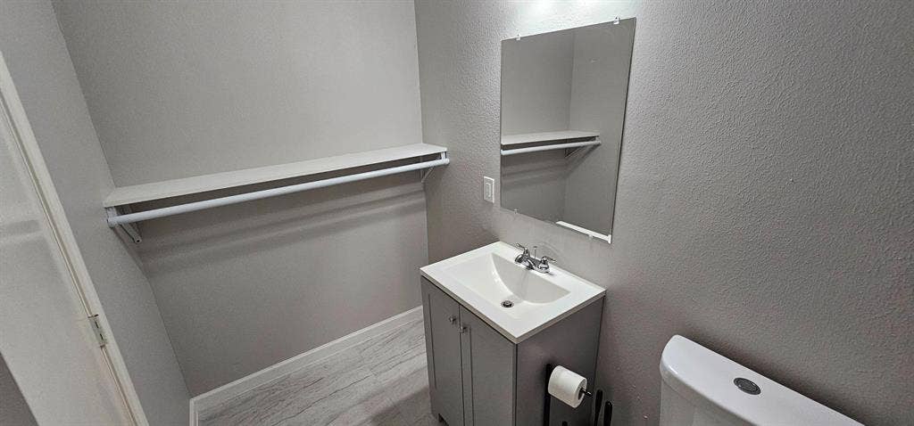 9 BR in Houston