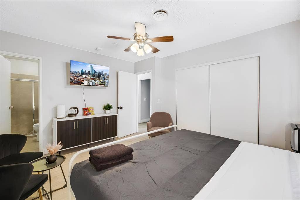 5 BR in Las Vegas