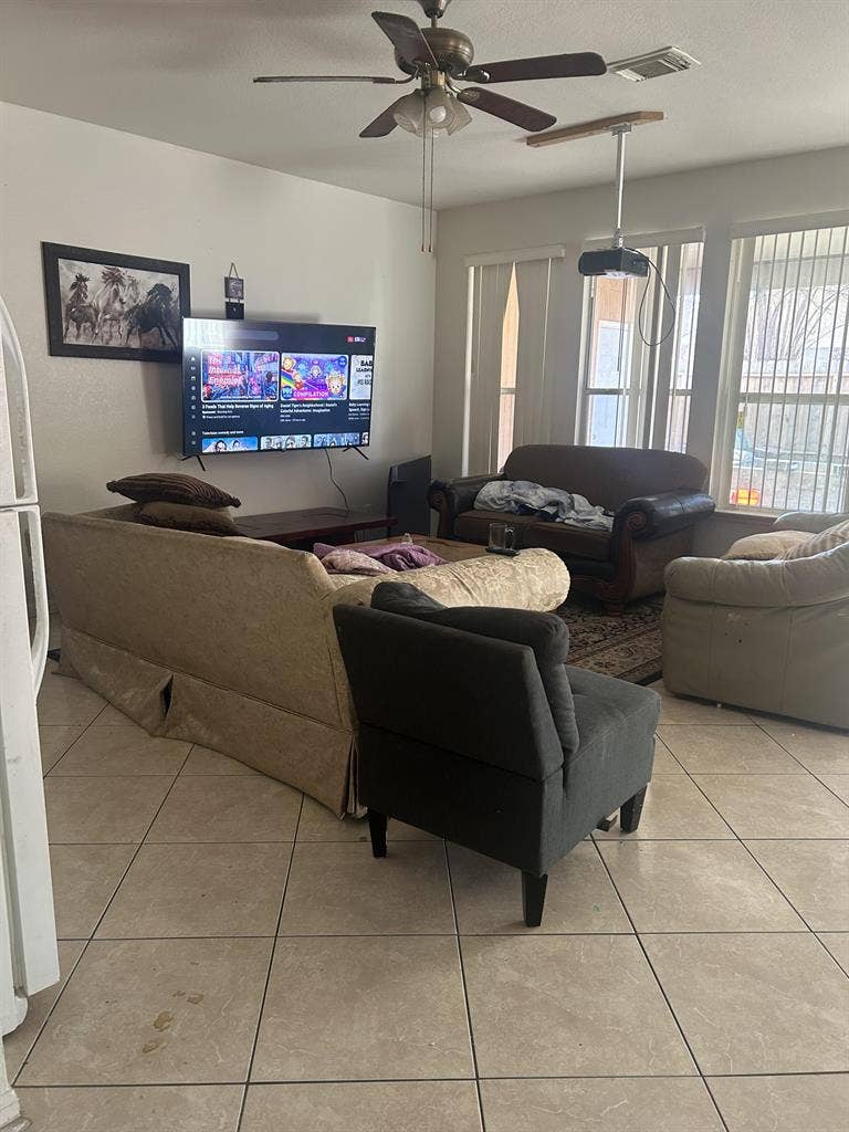 4 BR in Houston