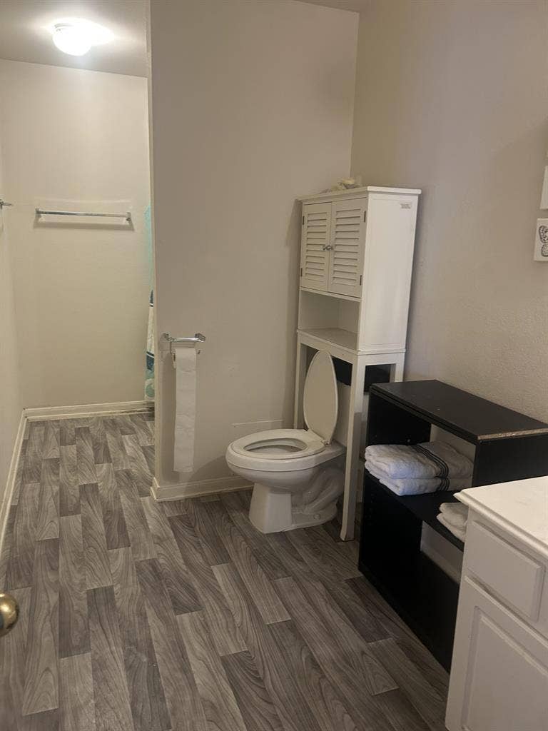 4 BR in Houston