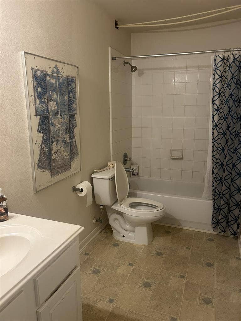 4 BR in Houston