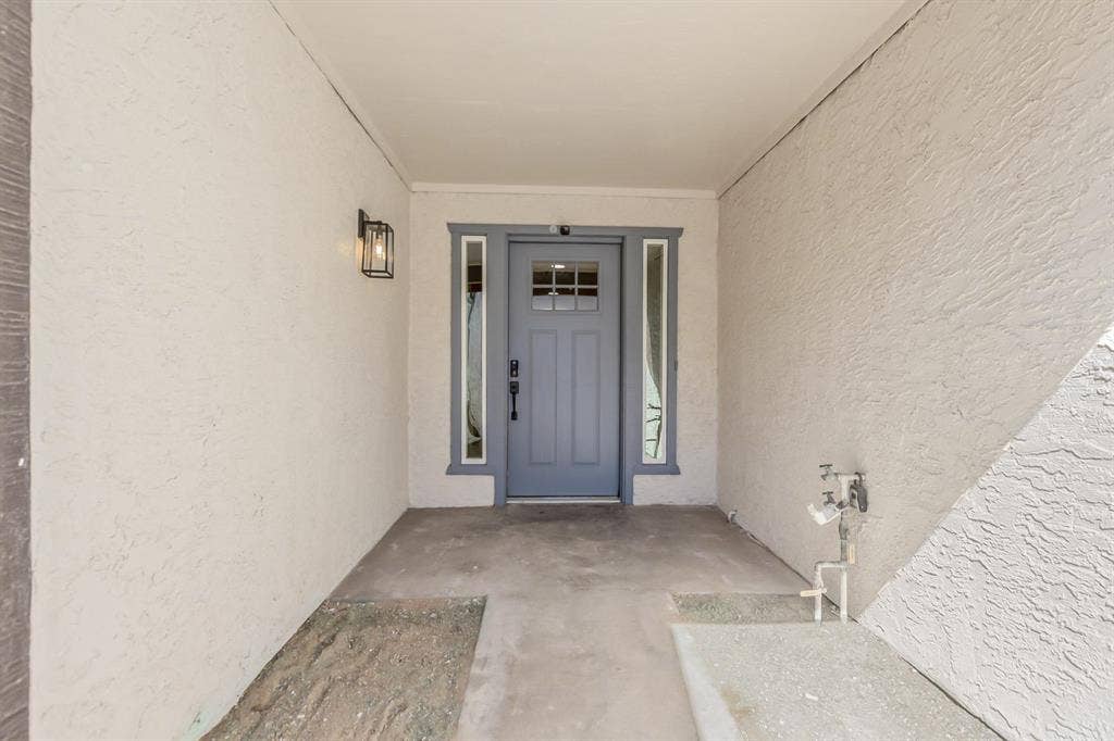 10 BR in Glendale