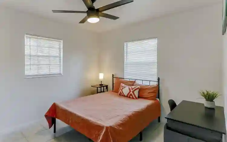 4 BR in Tampa