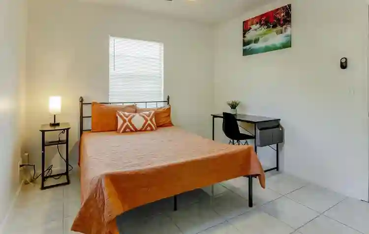 4 BR in Tampa