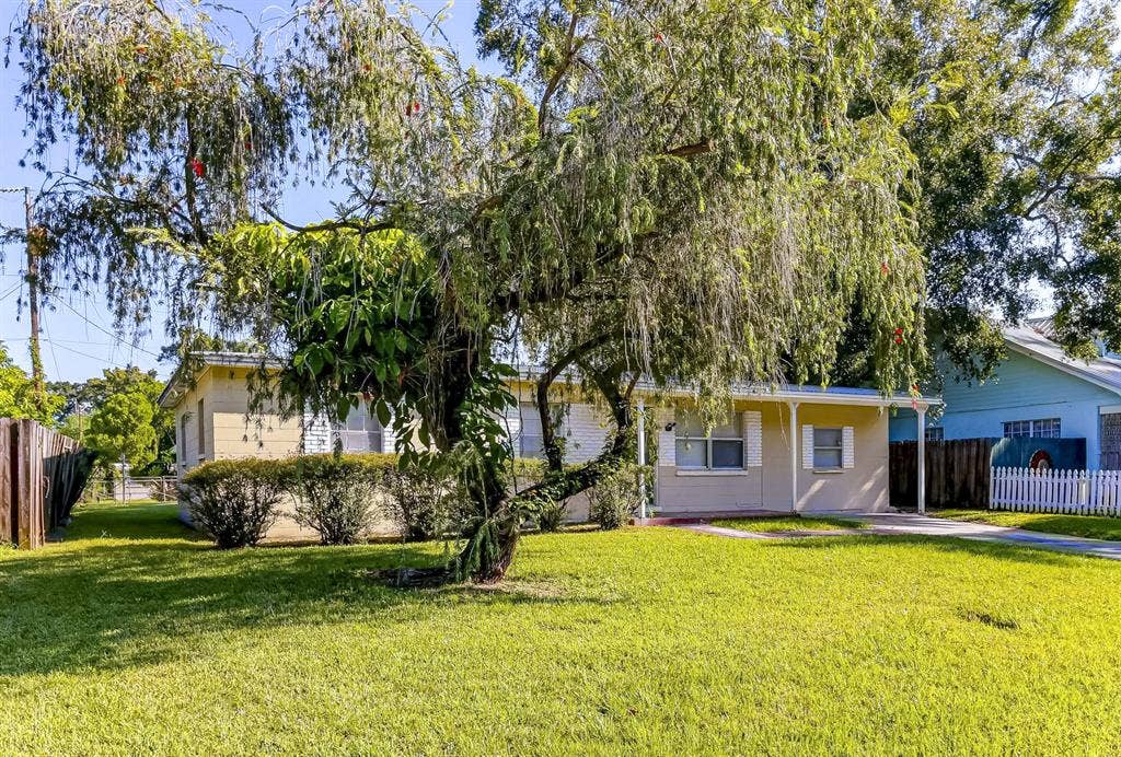 4 BR in Tampa