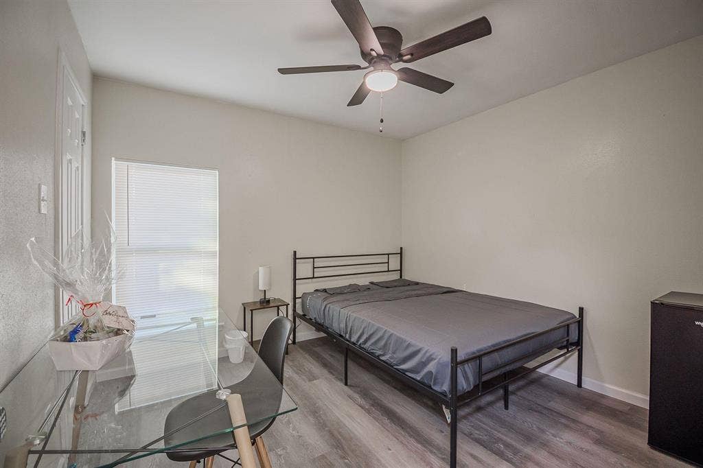10 BR in Dallas