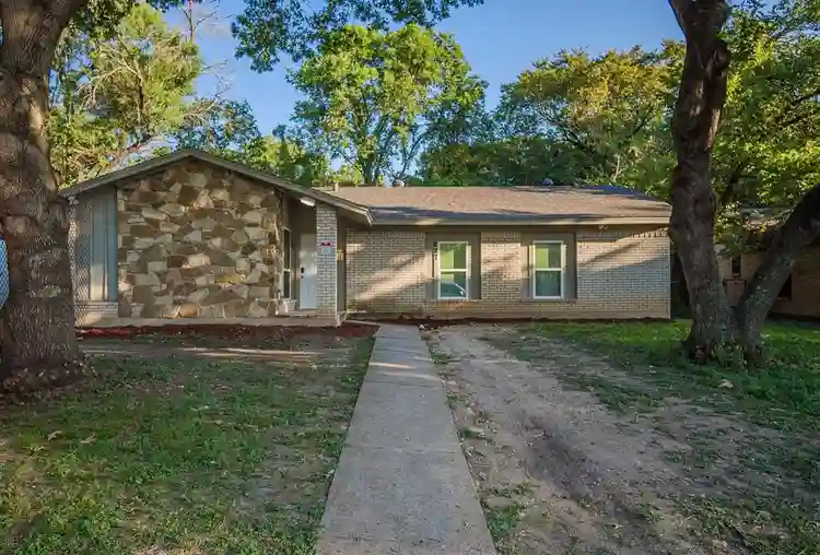 10 BR in Dallas