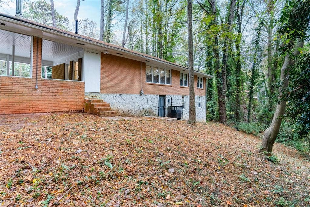 6 BR in Atlanta