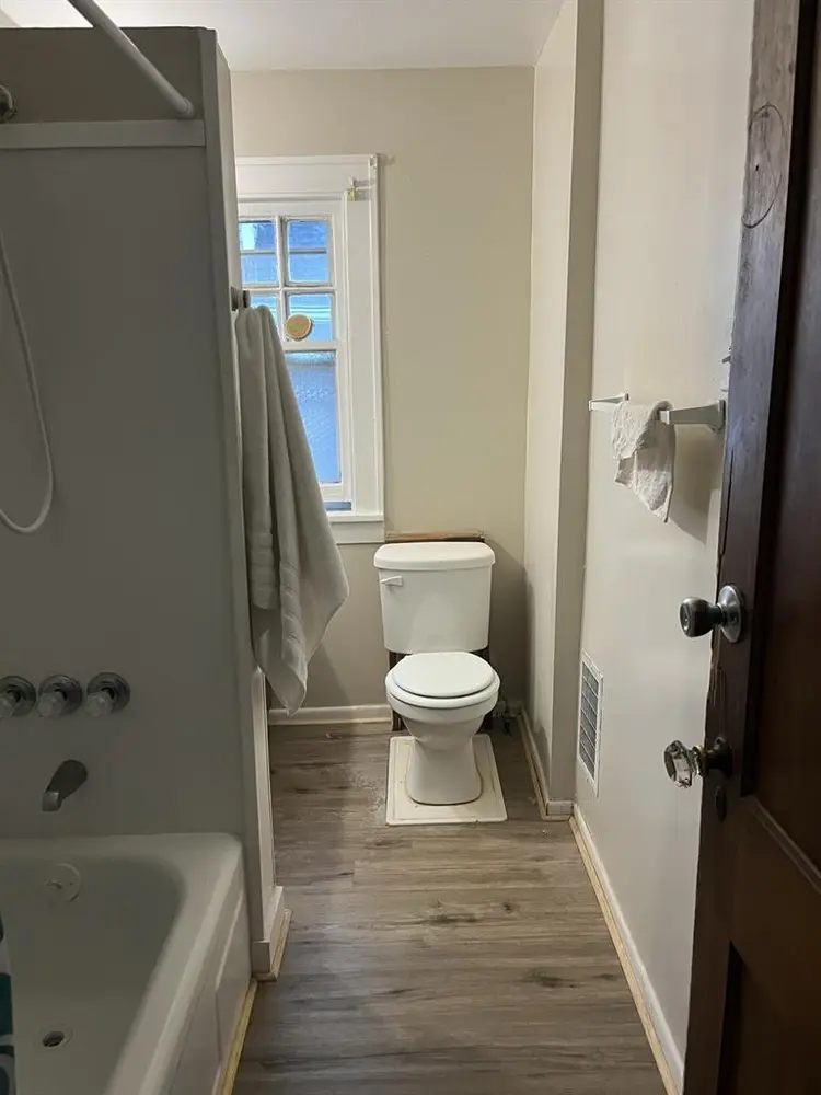 Quiet Rooms 2 available maybe 3