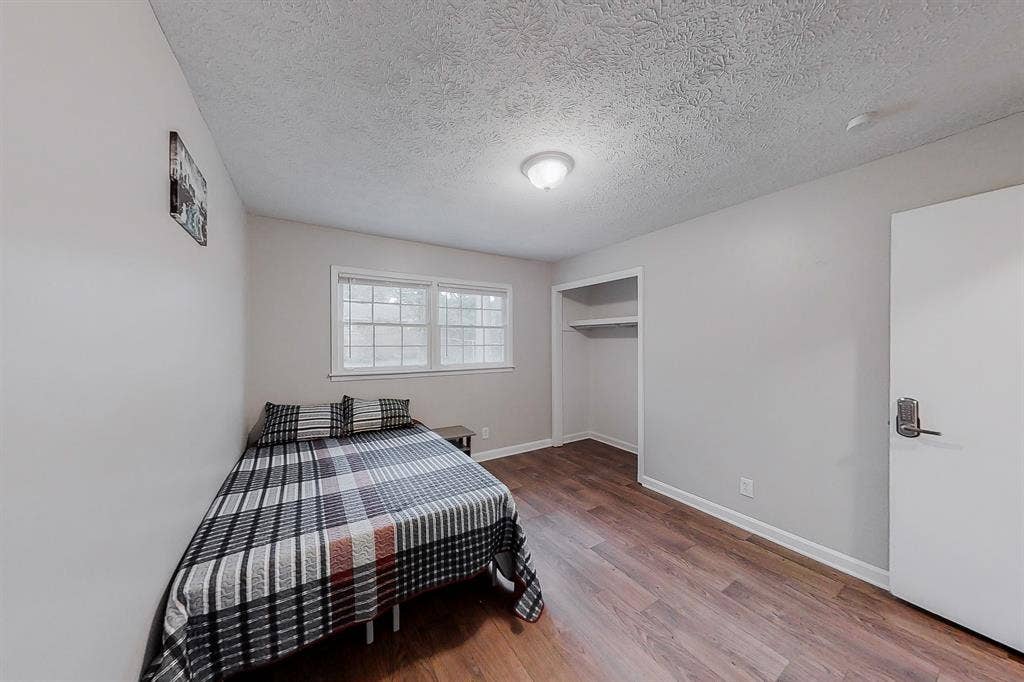 10 BR in Stone Mountain