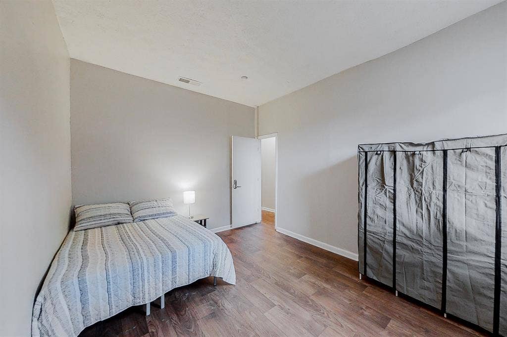 10 BR in Stone Mountain