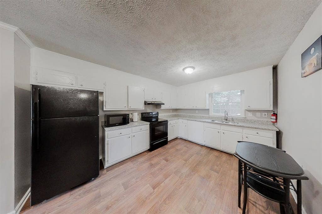 10 BR in Stone Mountain