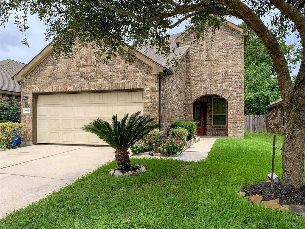 6 BR in Houston