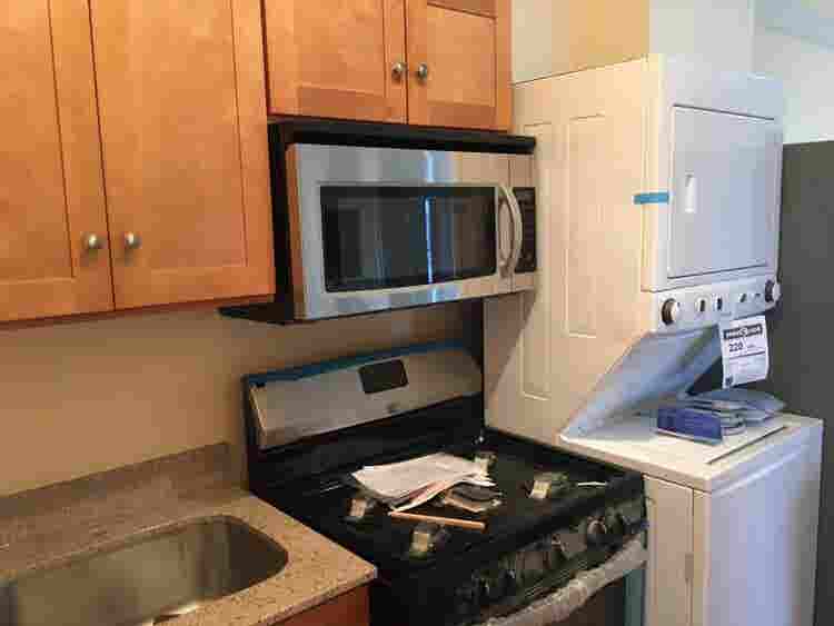 3 Rooms in Eastie.Utilities incld.