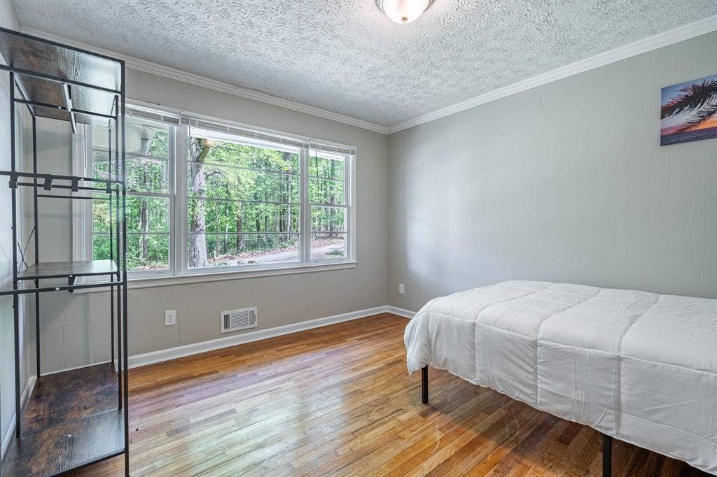 8 BR in Atlanta