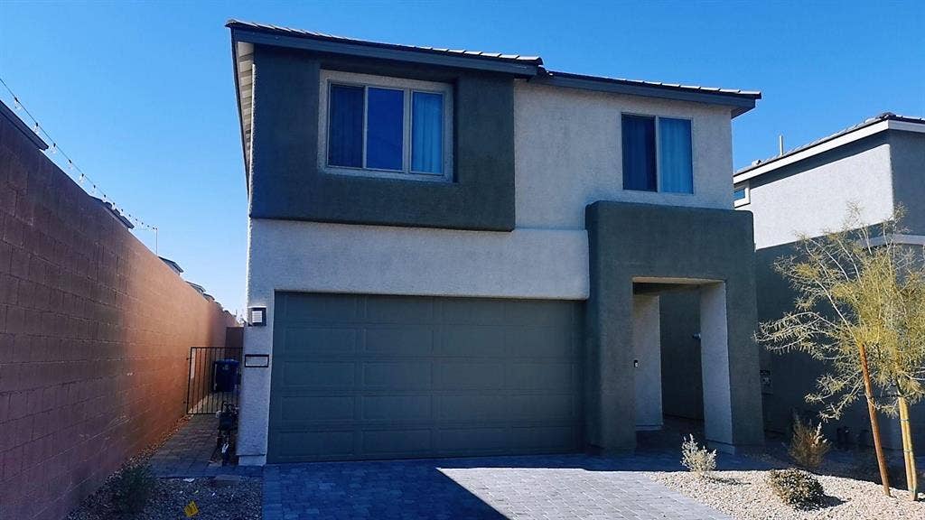 4 BR in Las Vegas