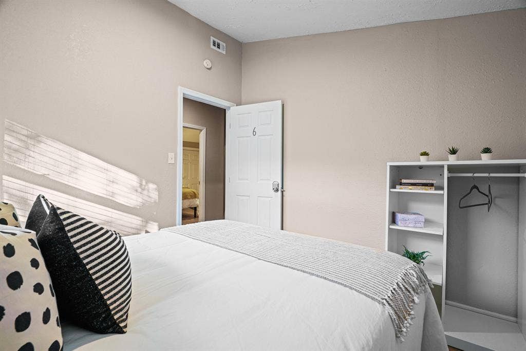 5 BR in Tampa