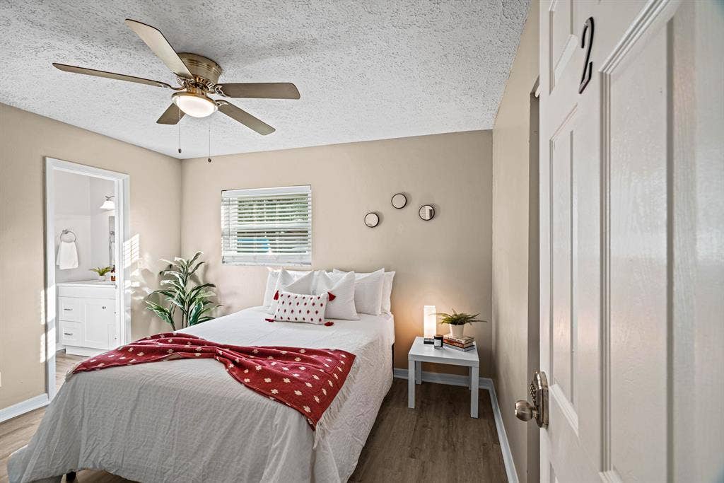 5 BR in Tampa