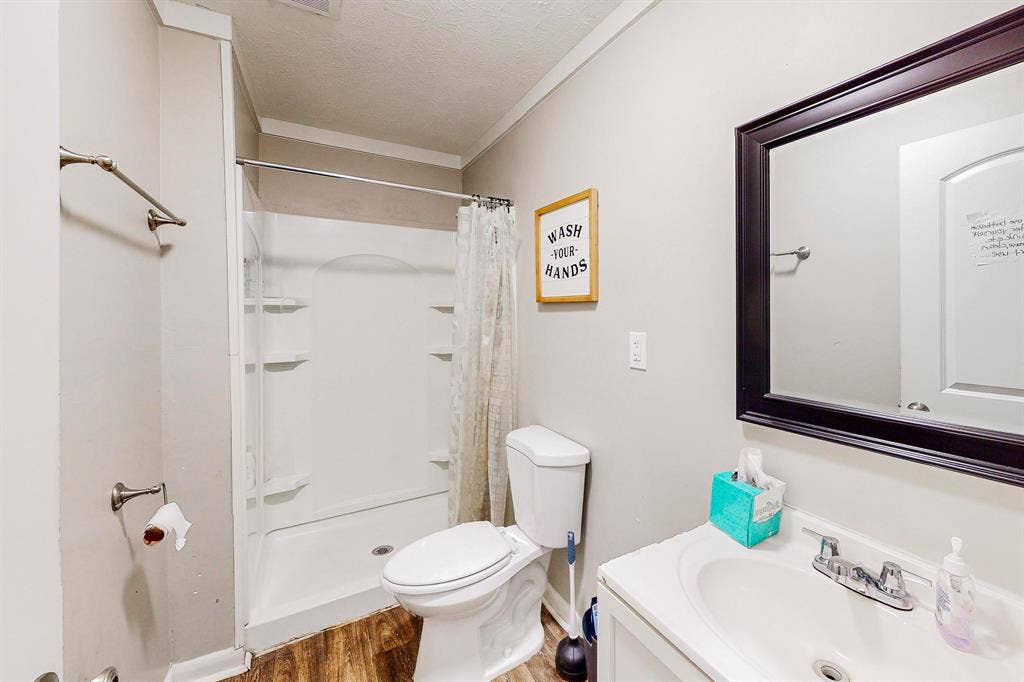7 BR in Jonesboro