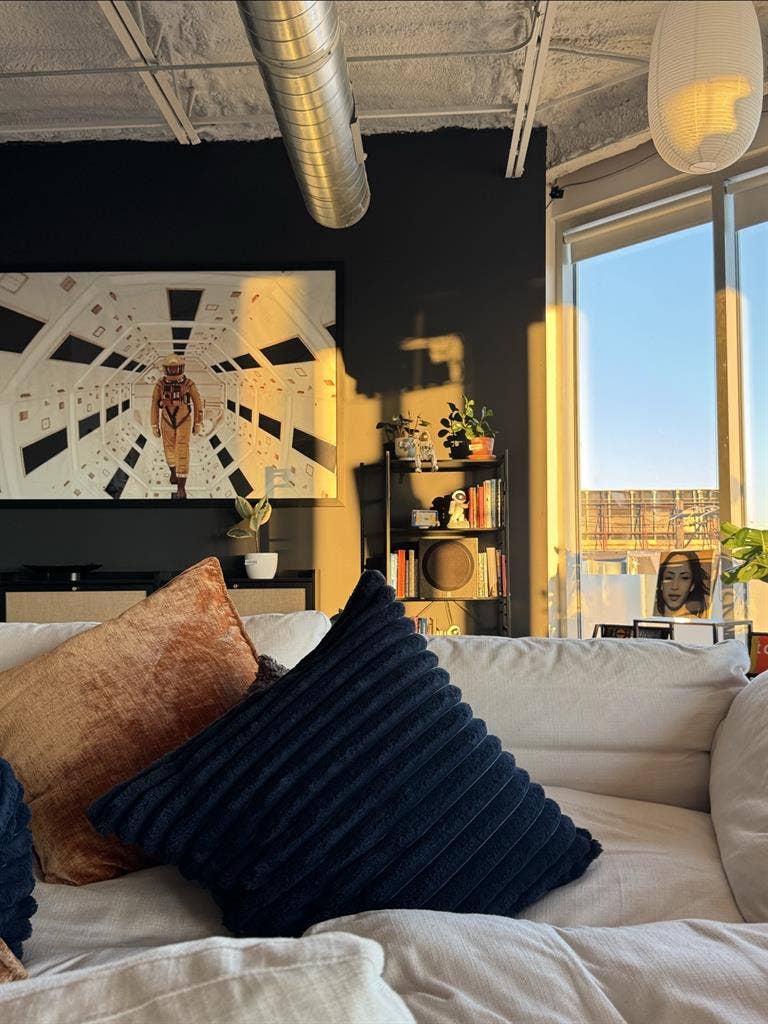 Modern
BA Loft Style Apt