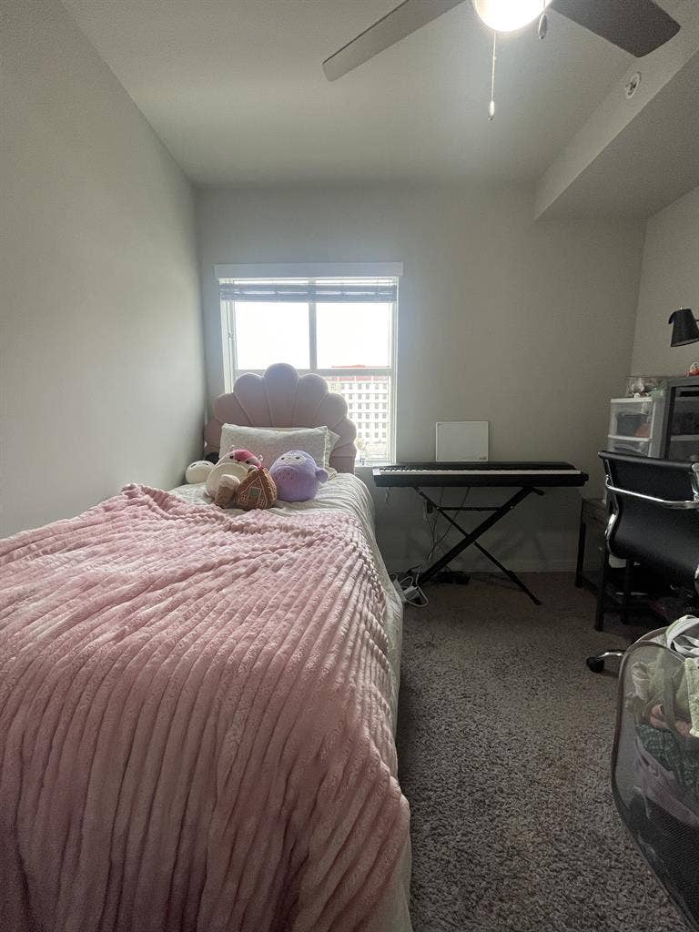 THE STANDARD AT BERKELEY APT AVAIL