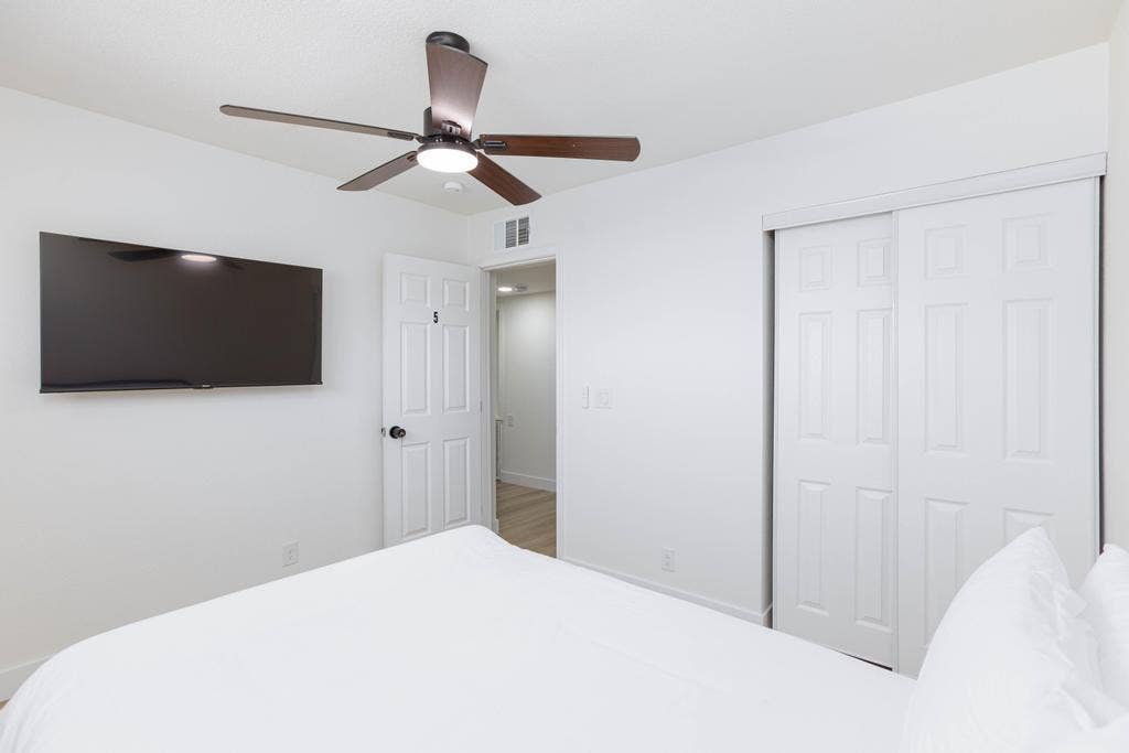 7 BR in Las Vegas