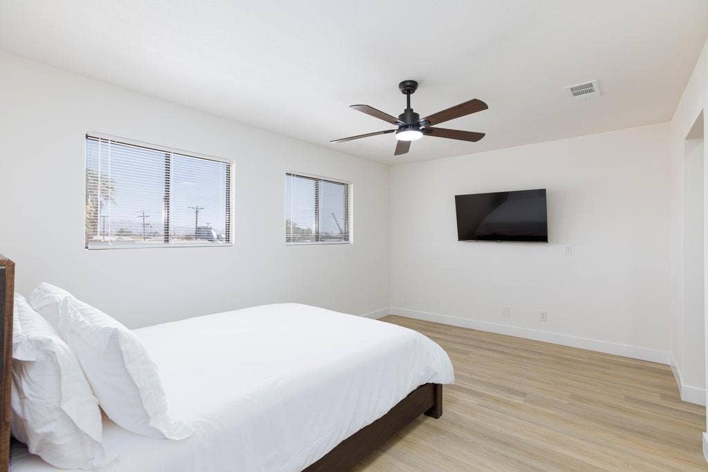 7 BR in Las Vegas