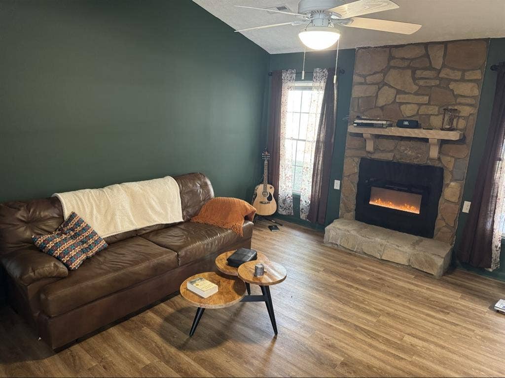 Room in Fayetteville