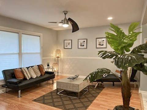 2 BR in Kansas City