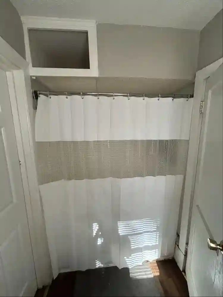 Cozy room in midtown