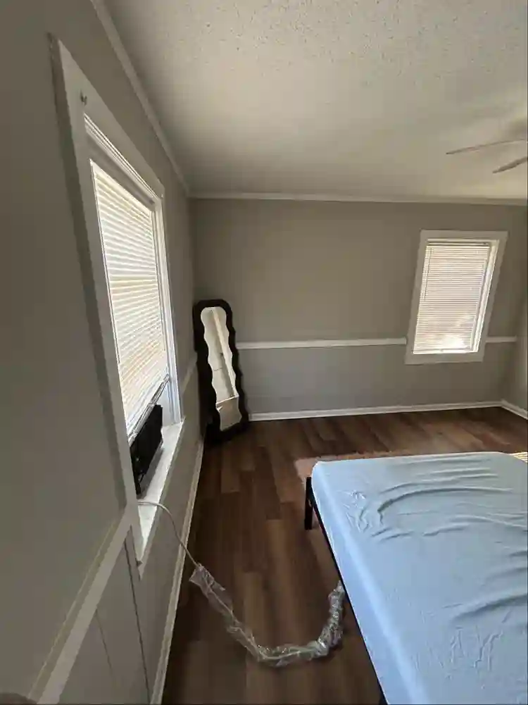 Cozy room in midtown